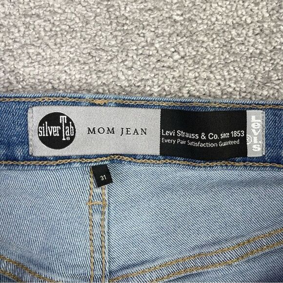 SilverTab Levi’s Mom Jeans Women’s 31 Blue Tapered Cropped High Rise Torn - Picture 5 of 12